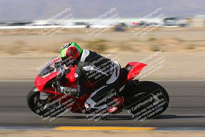 media/Feb-04-2023-SoCal Trackdays (Sat) [[8a776bf2c3]]/Turn 6 Inside (1025am)/